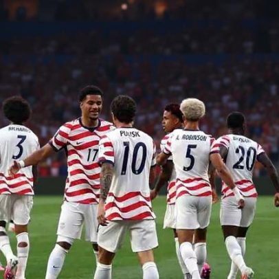 Estados Unidos dominam primeiro tempo e goleiam o Paraguai