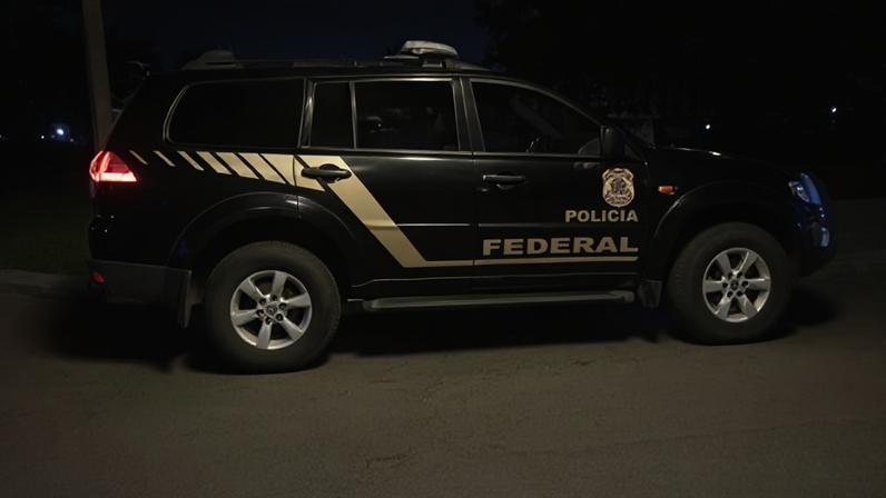 Polícia Federal prende homem procurado pela Interpol