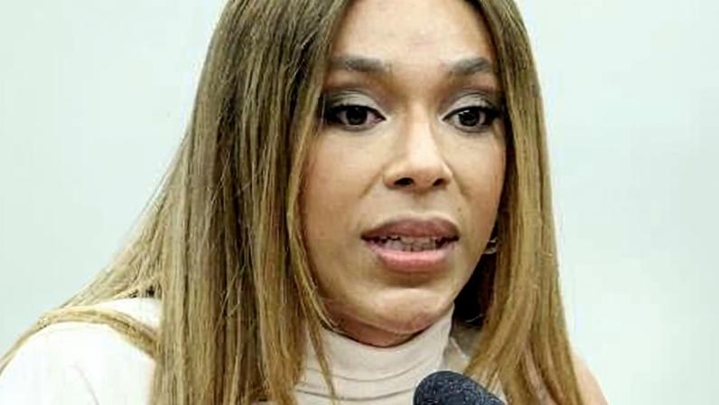 27.mai.2026 - A deputada Erika Hilton (PSOL-SP) na comissão especial da 6x1