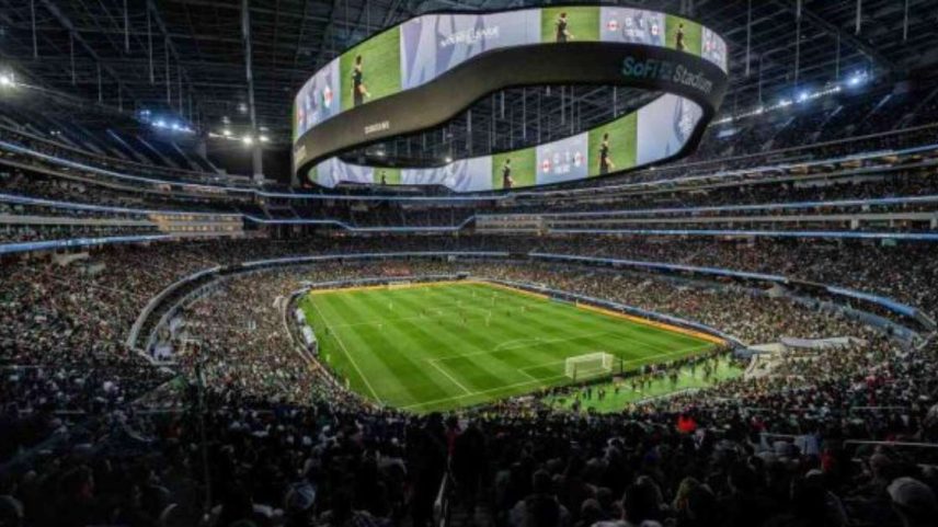Funcionários ameaçam greve às vésperas da Copa –