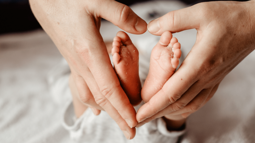 A triagem neonatal é essencial para descobrir se o bebê está saudável e investigar possíveis doenças