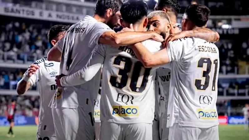 Santos chegou a sua segunda vitória seguida após triunfo diante do Vitória -