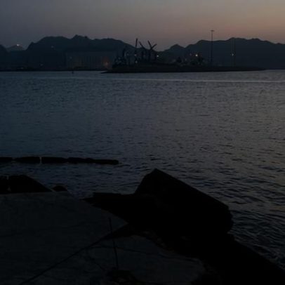 Petróleo cai após EUA levantarem sanções ao Irã e negociações na Suíça avançam