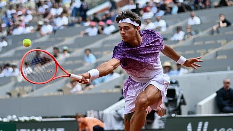 Italy’s Flavio Cobolli beat Zachary Svajda of the US in four sets to reach his first grand slam quarter-final.