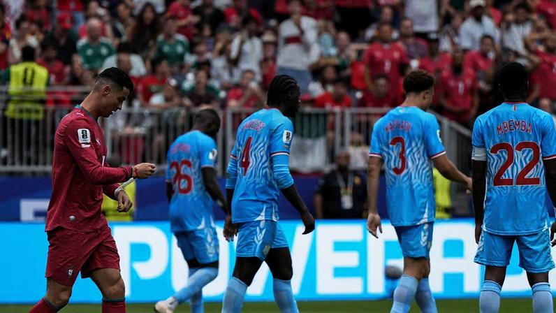 Portugal's Cristiano Ronaldo, left, reacts after failing to score during the World Cup Group K soccer match between Portugal and Congo in Houston, Wednesday, June 17, 2026. (AP Photo/Ashley Landis) Foto: Ashley Landis/AP Photo/Ashley Landis