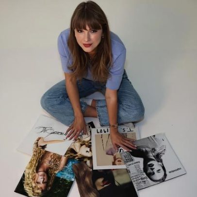 Taylor Swift atinge fortuna de 10 bilhões e é cantora mais rica do mundo