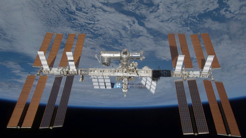Módulo russo sofre com vazamentos de ar e põe em risco astronautas na Estação Espacial Internacional