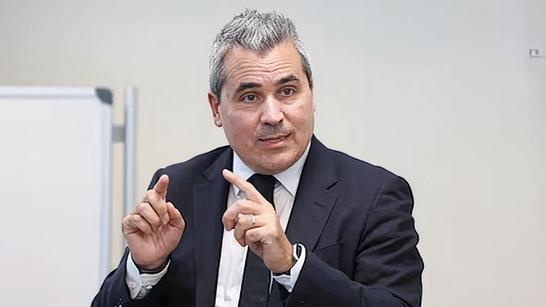 Inicia a era Recasens na Indra: convoca diretoria e inicia o novo plano