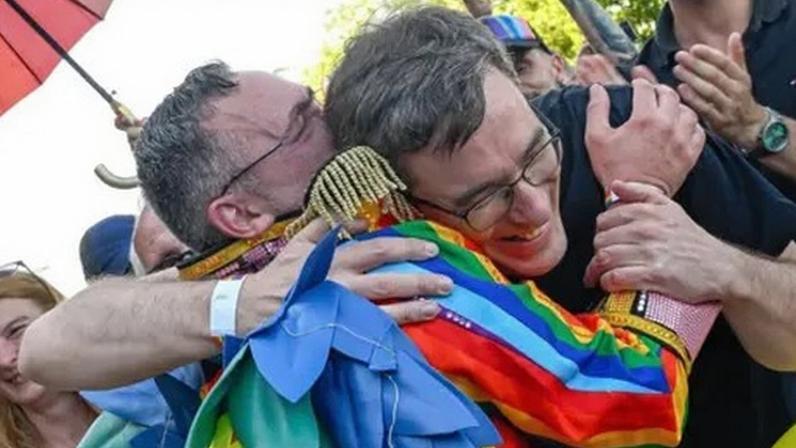 Acusações contra prefeito de Budapeste por marcha do Orgulho de 2025 são retiradas