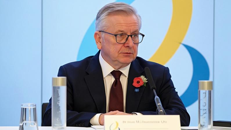 Sturgeon e Gove se unem para reality show de wargame