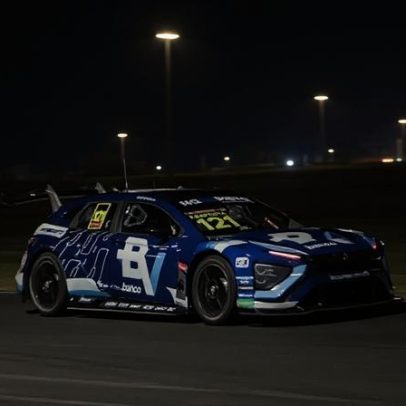 Felipe Baptista vence corrida sprint na madrugada chuvosa em Cuiabá