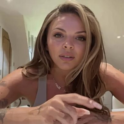Jesy Nelson indignada após MPs discutirem condição muscular de seus gêmeos