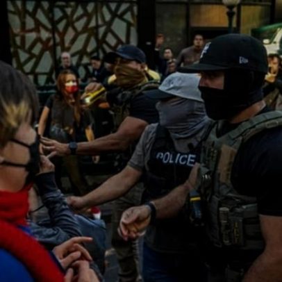 Chefe da fronteira de Trump ameaça enviar mais agentes do ICE a Nova York