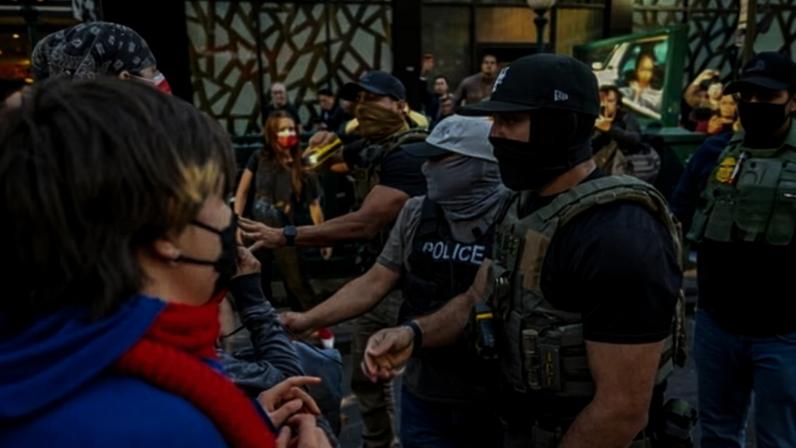 Chefe da fronteira de Trump ameaça enviar mais agentes do ICE a Nova York