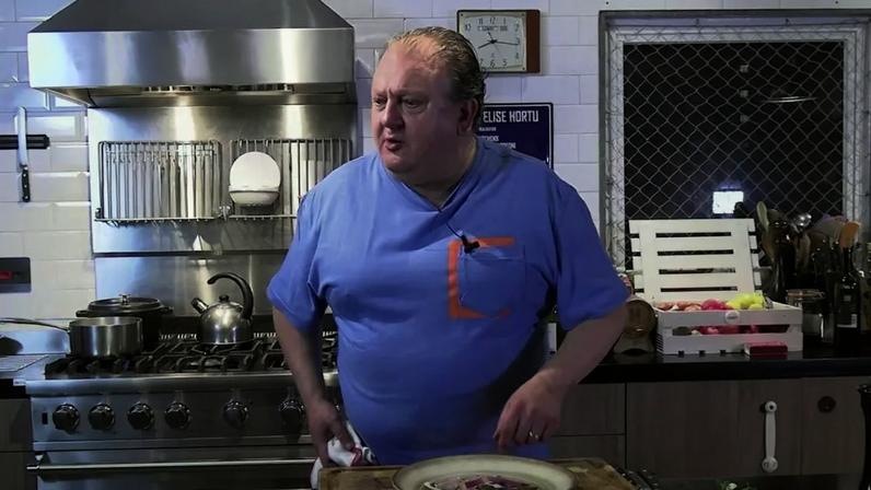 Peixe no microondas em apenas 3 minutos: essa receita simples do Érick Jacquin, jurado do 'MasterChef Brasil', é a salvação dos cozinheiros preguiçosos.