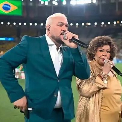 Alcione explica confusão com Belo durante o hino nacional no Maracanã