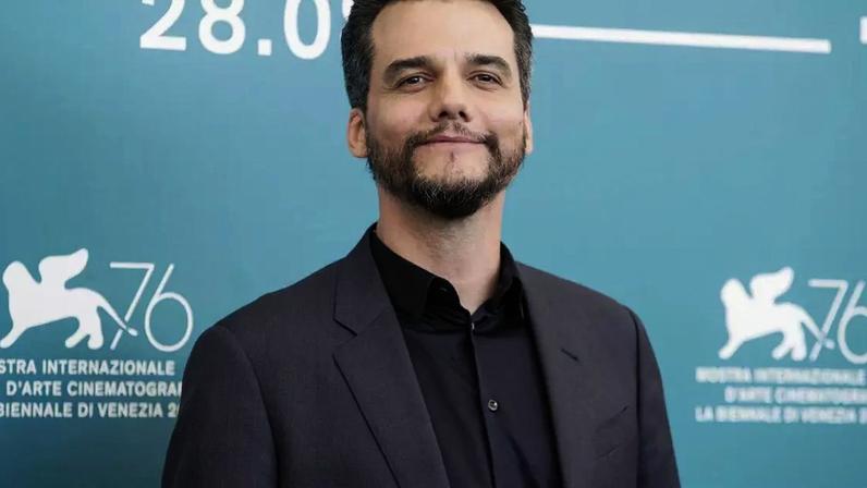 Wagner Moura entrou em negociações para integrar o elenco do novo filme da franquia “Onze Homens e um Segredo”, produção que terá Margot Robbie e Bradley Cooper à frente do time principal – depositphotos.com / arp