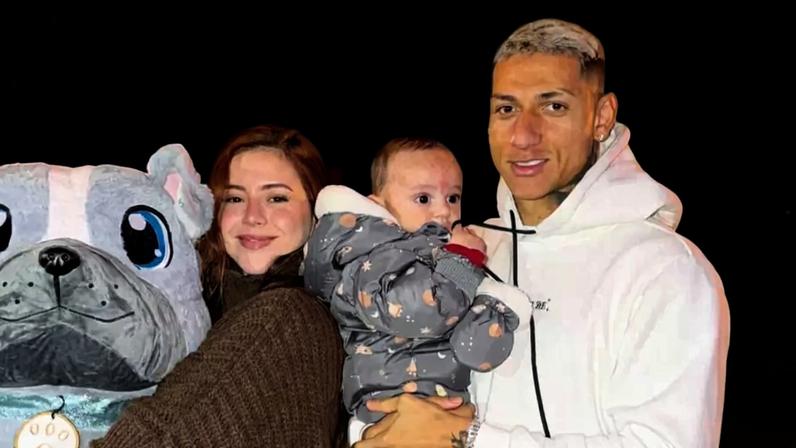 Fora da Copa do Mundo 2026, Richarlison perde a paciência e discute com mulher após críticas ao filho de 1 ano: 'Não vai precisar trabalhar'.