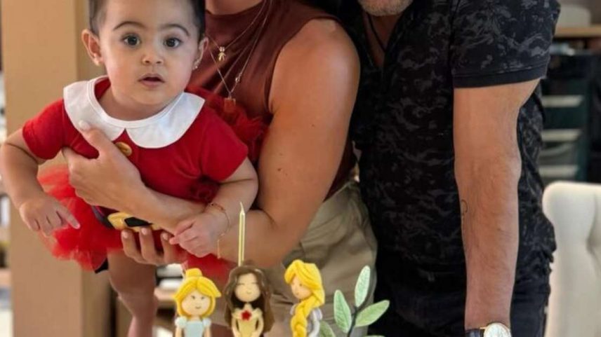 Graciele e Zezé Di Camargo são pais de Clara, de um ano e cinco meses