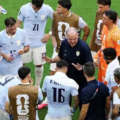 Bielsa critica o empate do Uruguai