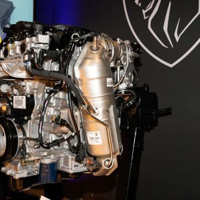 Peugeot admite erros e lança motor à prova de falhas para enfrentar o PureTech