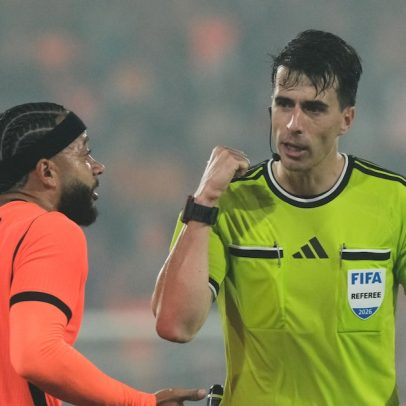 Holanda é derrotada pela Argélia em amistoso pré-Copa