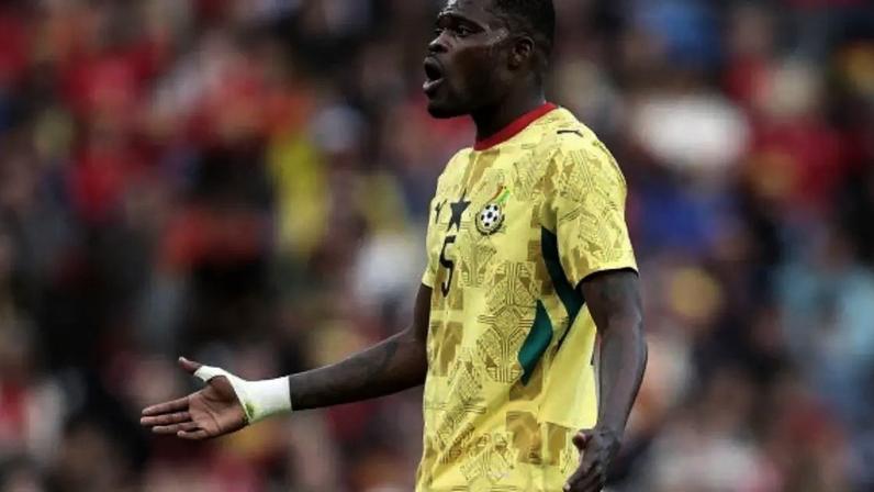 Jogador da Inglaterra, Spence, não apertou a mão de Partey –