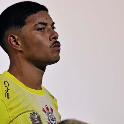 Corinthians aposta na base para desenvolver Hugo Souza