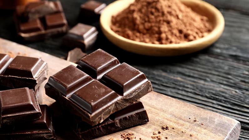 Do ponto de vista de saúde, recomenda-se preferir chocolates com pelo menos 70% de cacau