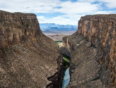 Indignação no Texas por isenções para muro na Big Bend