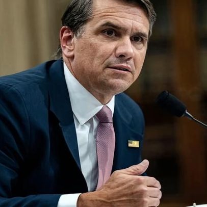 Trump sugere que Todd Blanche seja o procurador-geral dos EUA permanente