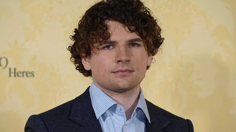 Kane Parsons, o cineasta mais jovem a estrear em No. 1 nos EUA com Backrooms