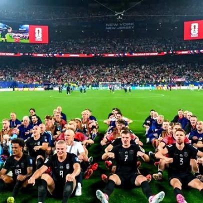 Torcida da Noruega celebra vitória com remada viking e curiosidades