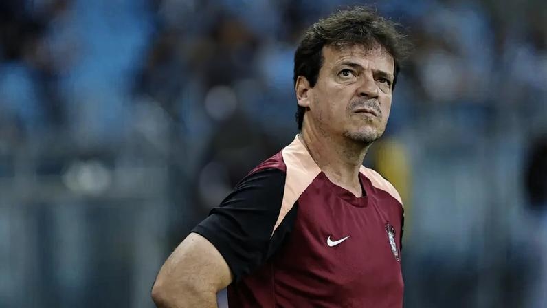 Fernando Diniz, técnico do Corinthians (Foto: Roberto Vinicius/AGIF/Folhapress)
