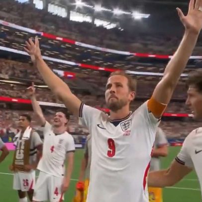 Inglaterra canta 'Wonderwall' com torcida após vitória na Copa do Mundo
