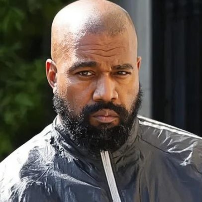 Modelo acusa Kanye West de asfixiá-la; diz ter se sentido sufocada