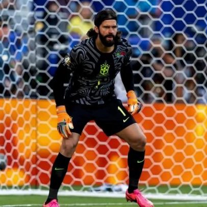 Alisson observa Brasil aquém da expectativa e pede manter a confiança