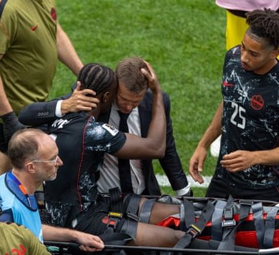 Emoções no Canadá após grave lesão de Ismaël Koné, time busca seguir em frente