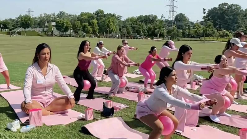 Cristãs promovem pilates ao ar livre para evangelizar mulheres nos EUA