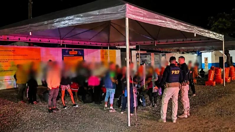 Cubanos têm sido resgatados na BR-401, em Roraima