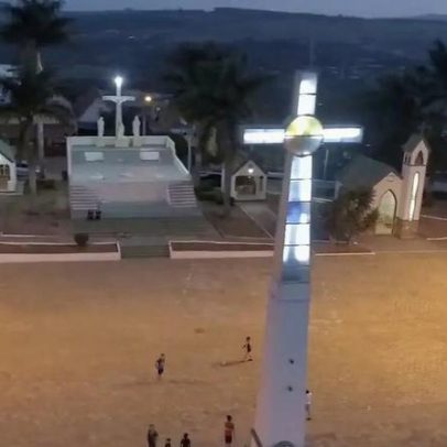 Restauração de esculturas religiosas viraliza e provoca revolta em MG