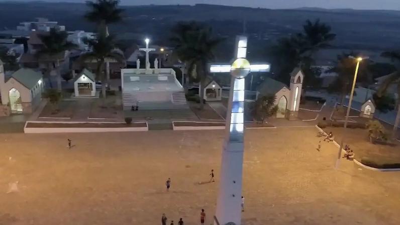 Restauração de esculturas religiosas viraliza e provoca revolta em MG