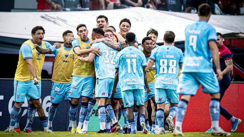 Vitória saiu atrás no placar, virou o jogo e conquistou seu quinto título da Copa do Nordeste