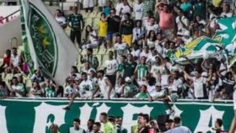 Torcida do Icasa.