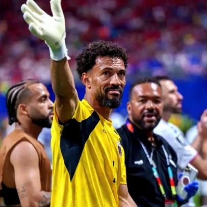 Mãe de goleiro barrada por taxa de R$75 mil recebe ajuda para ver o filho na Copa