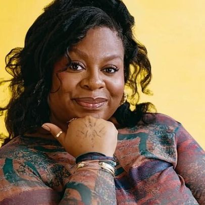 Candice Carty-Williams diz que leitores se apegam a Queenie