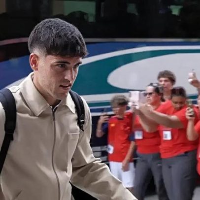 Seleção espanhola chega aos EUA para a Copa do Mundo