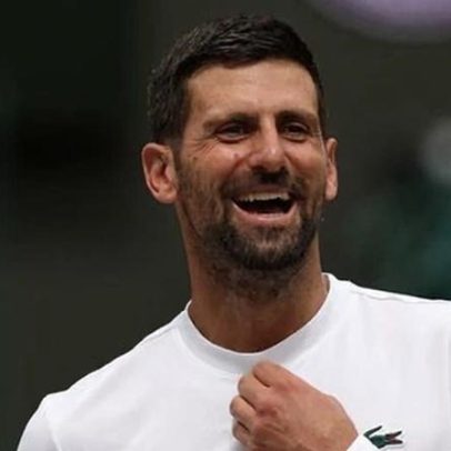 Djokovic inspirado por Serena Williams mira recordes no Wimbledon
