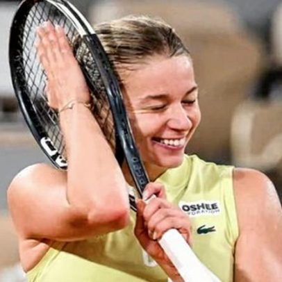 Chwalinska faz história ao derrotar Shnaider e chega à final do Roland Garros