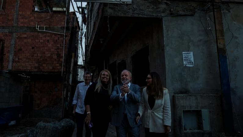 Em junho do ano passado, Lula visitou a Favela do Moinho, em São Paulo, para anunciar investimentos
